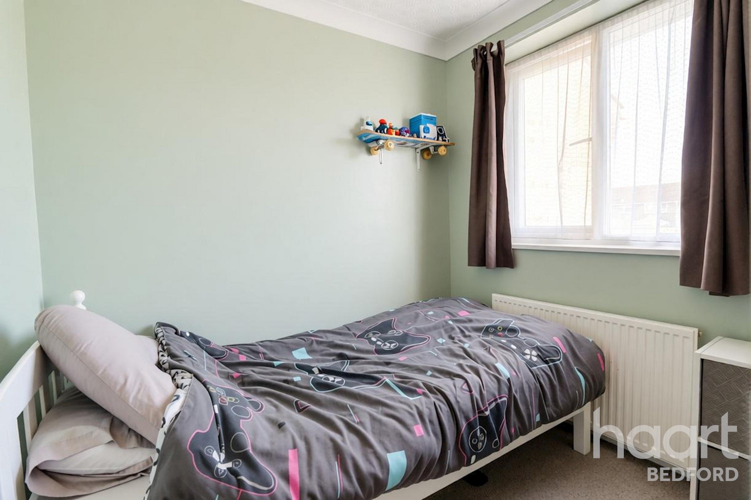 Dearne Walk, Bedford, MK41 - image 11