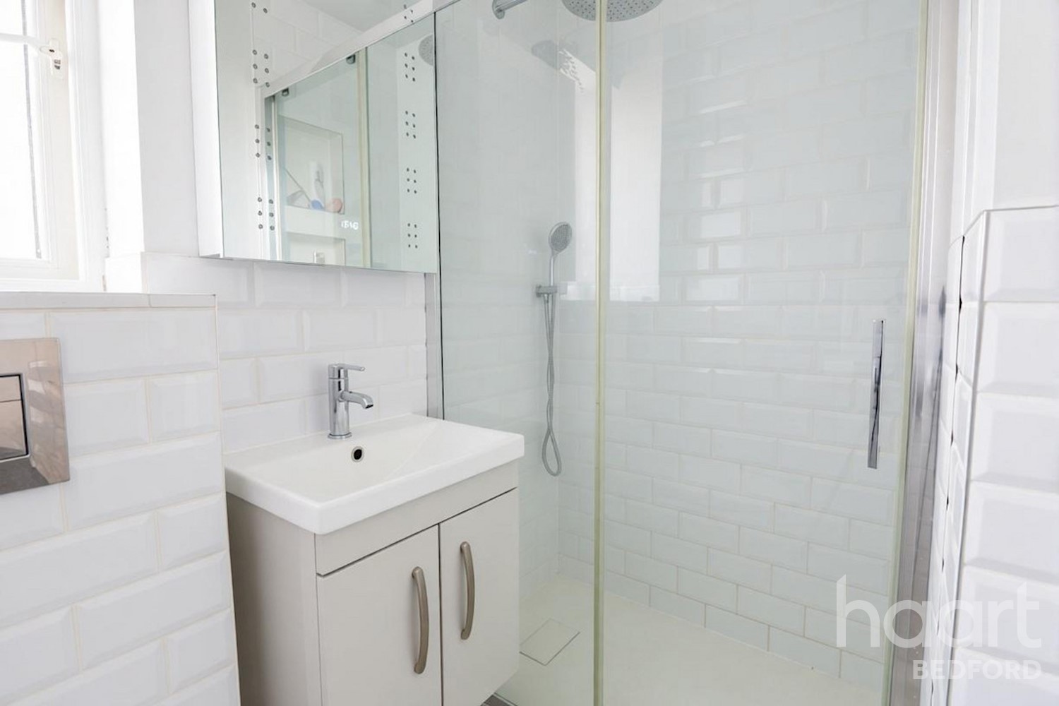 Dearne Walk, Bedford, MK41 - image 14