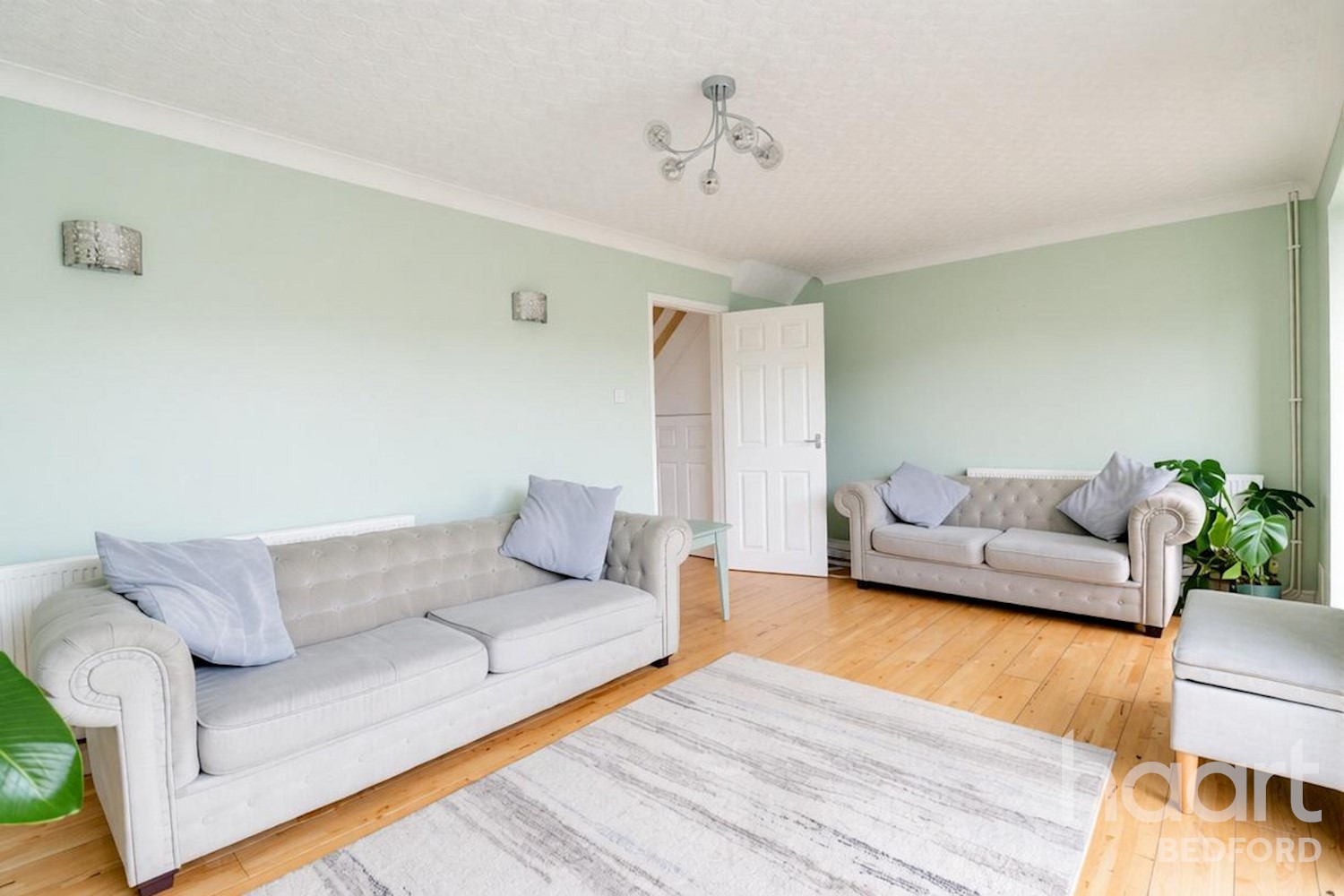 Dearne Walk, Bedford, MK41 - image 2