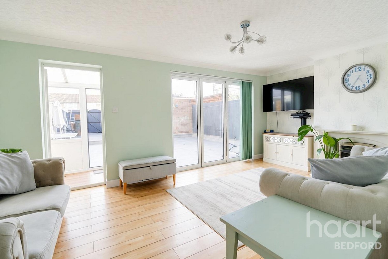 Dearne Walk, Bedford, MK41 - image 4