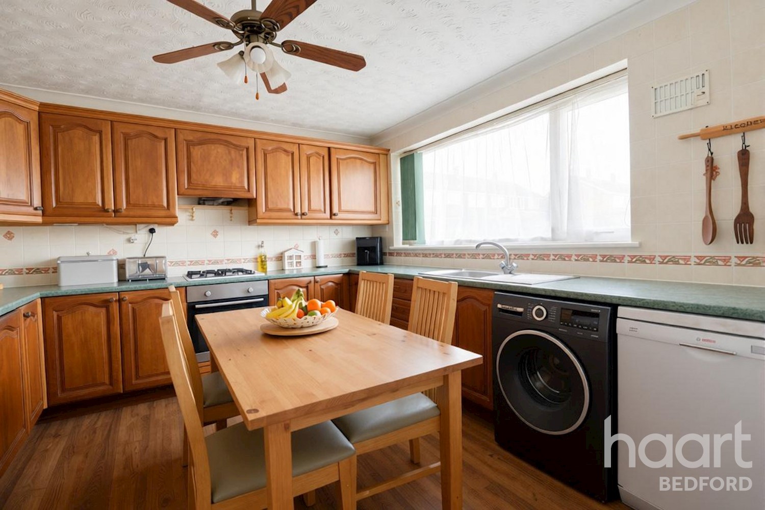 Dearne Walk, Bedford, MK41 - image 5