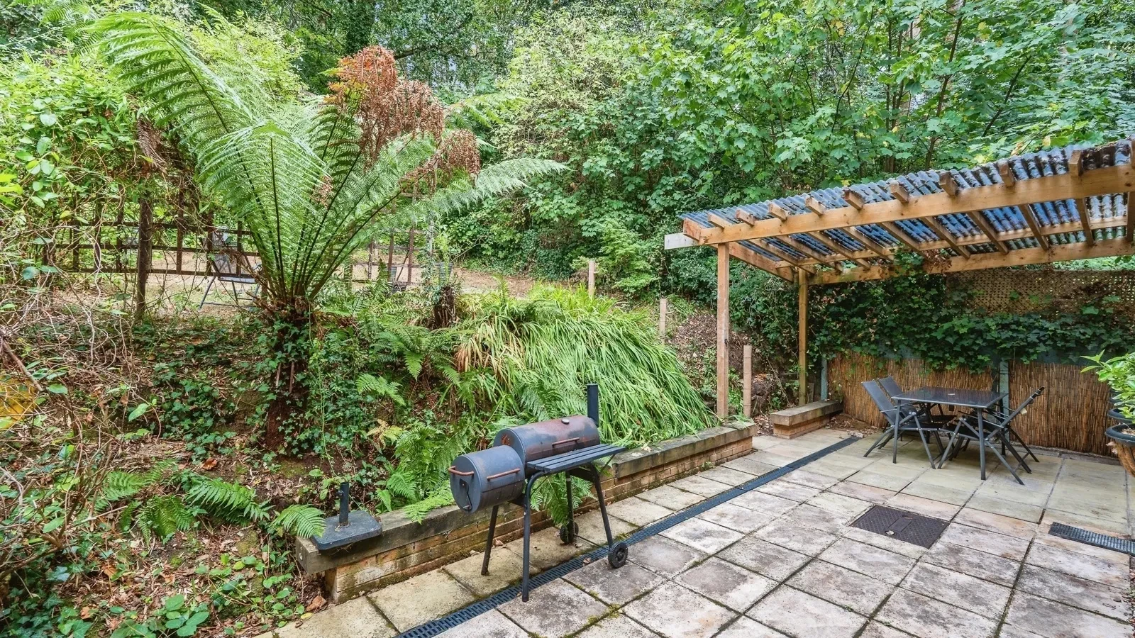 Leybourne Avenue, Southampton, Hampshire, SO18 - image 4