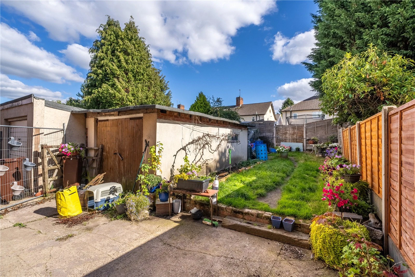 Hordern Grove, Newbridge, Wolverhampton, West Midlands, WV6 - image 2