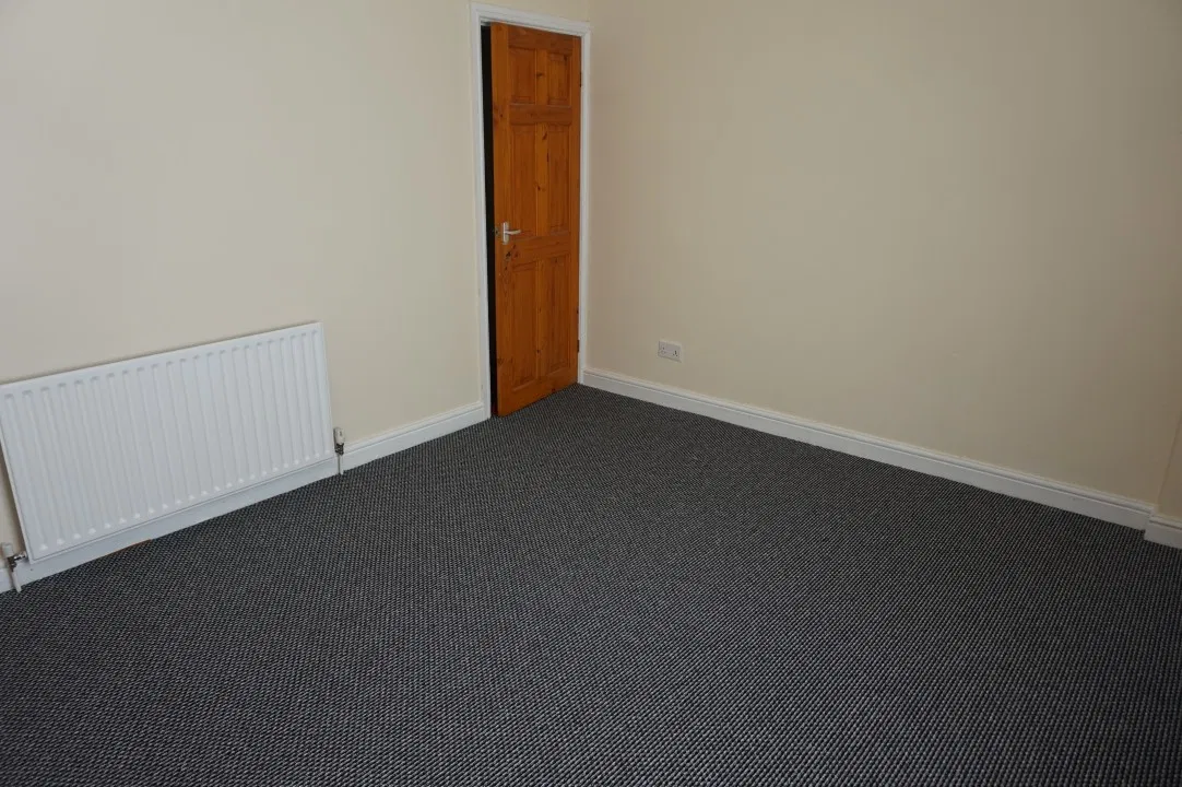 Lindley Street, Rotherham, S65 - image 5