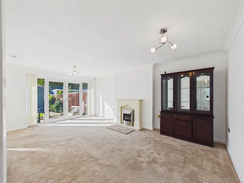 Alexandra Drive, Beverley, HU17 8PG - image 3