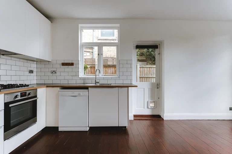 Albert Road, London, E10 - image 12