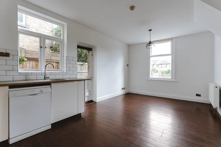 Albert Road, London, E10 - image 13