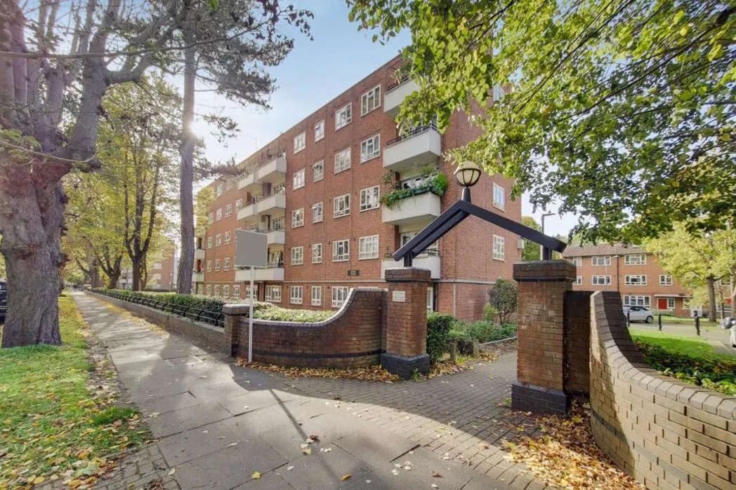 Aldrington Road, London, SW16 1TZ - image 1