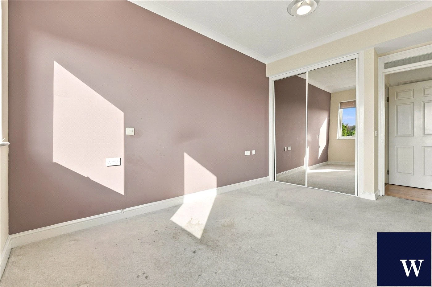 Hamilton Square, Sandringham Gardens, Finchley, London, N12 - image 10