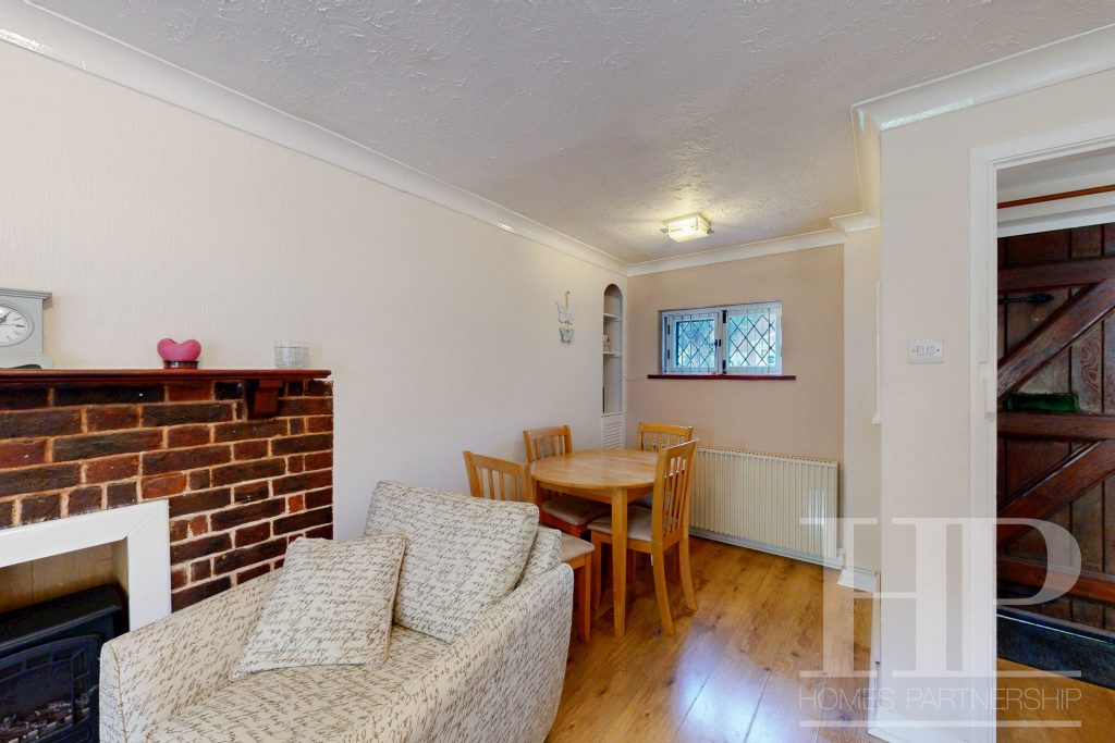 Old Martyrs, Crawley, RH11 - image 6