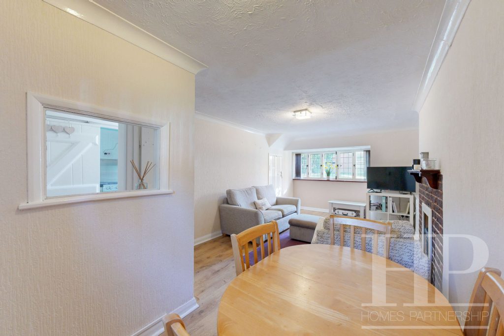Old Martyrs, Crawley, RH11 - image 7