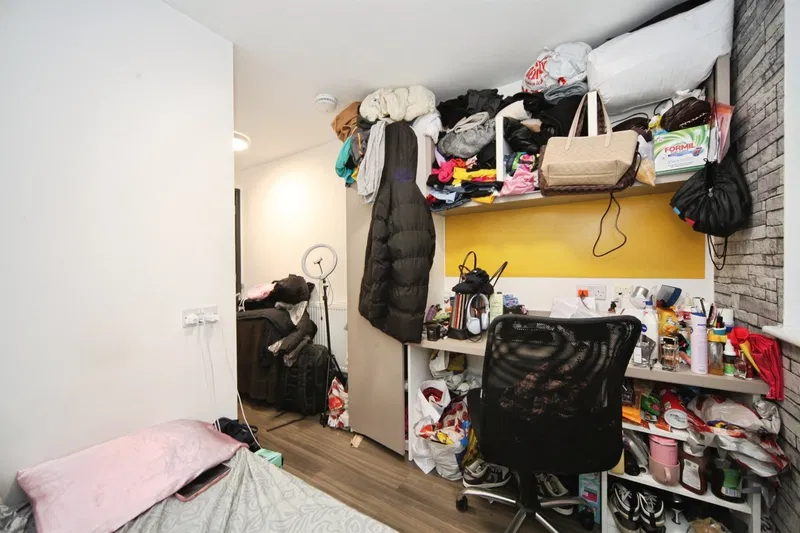 Chapel Street, Luton, LU1