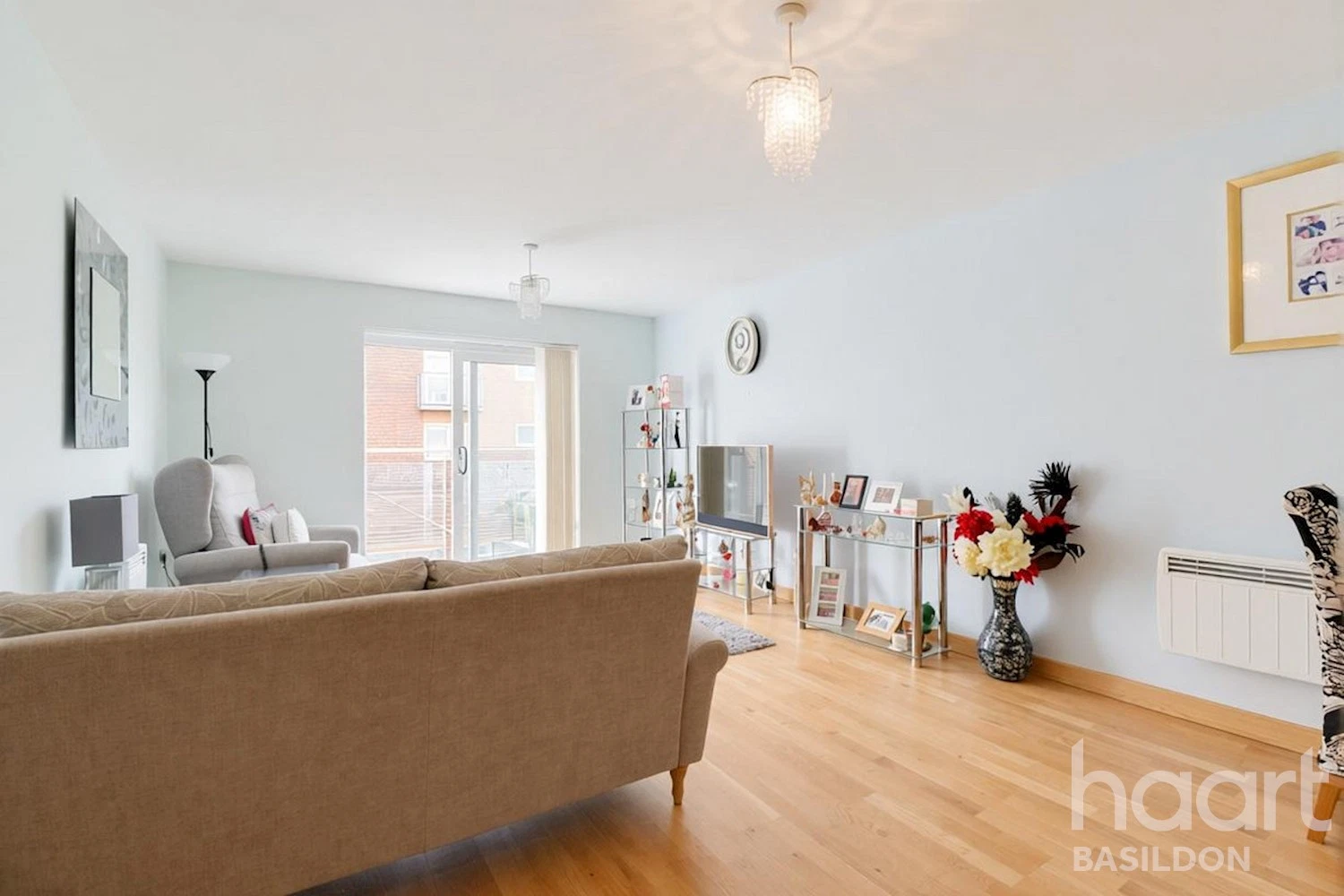 Cherrydown East, Basildon, SS16 - image 6