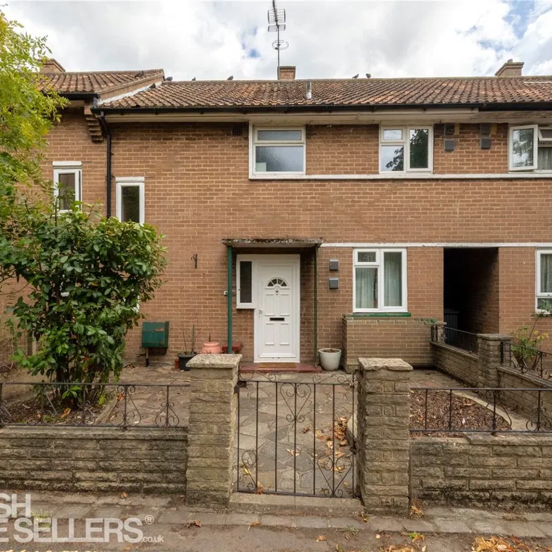 Chiswell Square, London, SE3 0JG