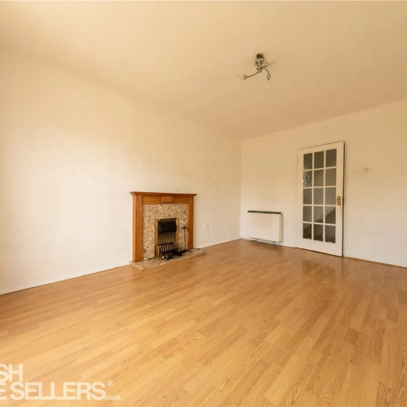 Chiswell Square, London, SE3 0JG - image 3