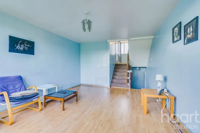 Overhill Road, London, SE22 - image 2
