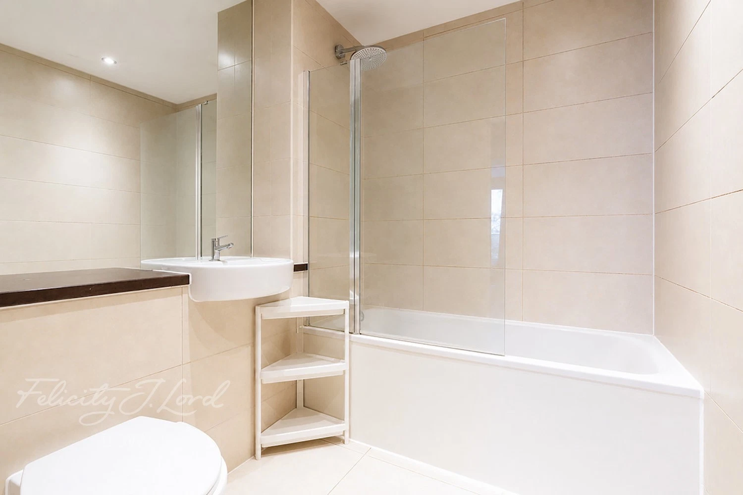 Axio Way, London, E3 - image 11