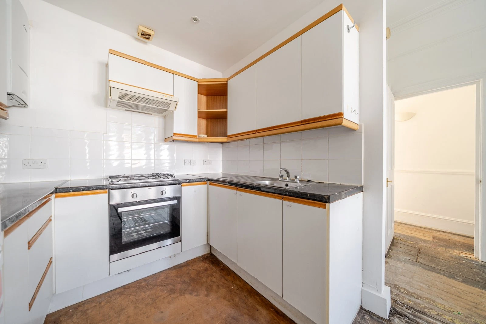 Queens Road, Wimbledon, London, SW19 - image 14