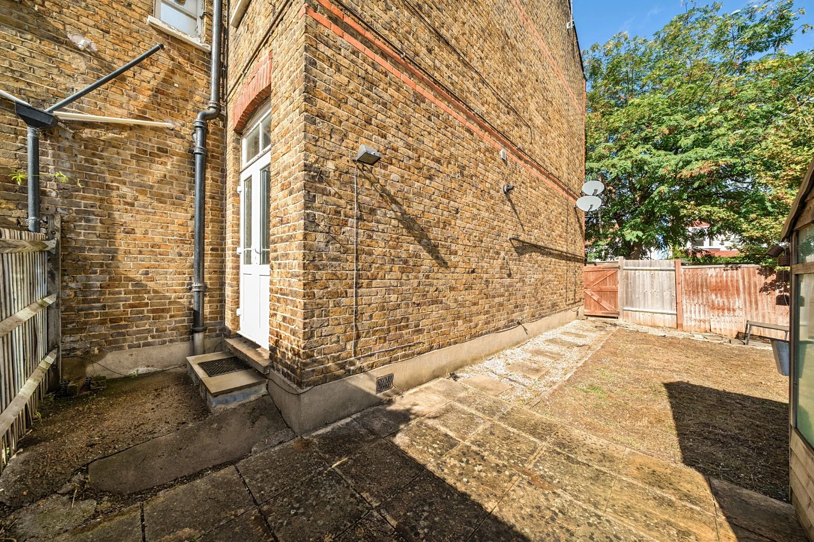 Queens Road, Wimbledon, London, SW19 - image 15