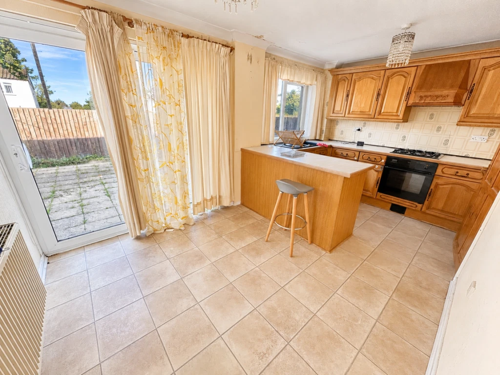 Saxilby Close, Corby, NN18 9BH - image 5