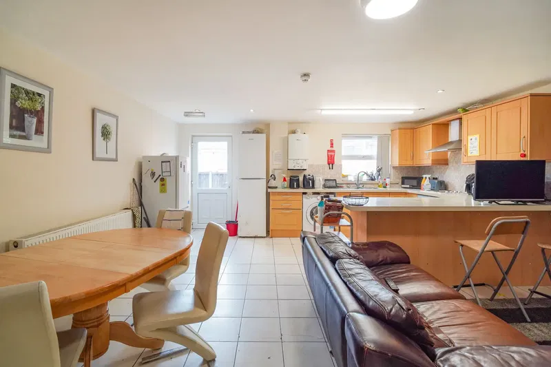 Abbotsford Mews, Ormskirk, L39 2AH - image 2