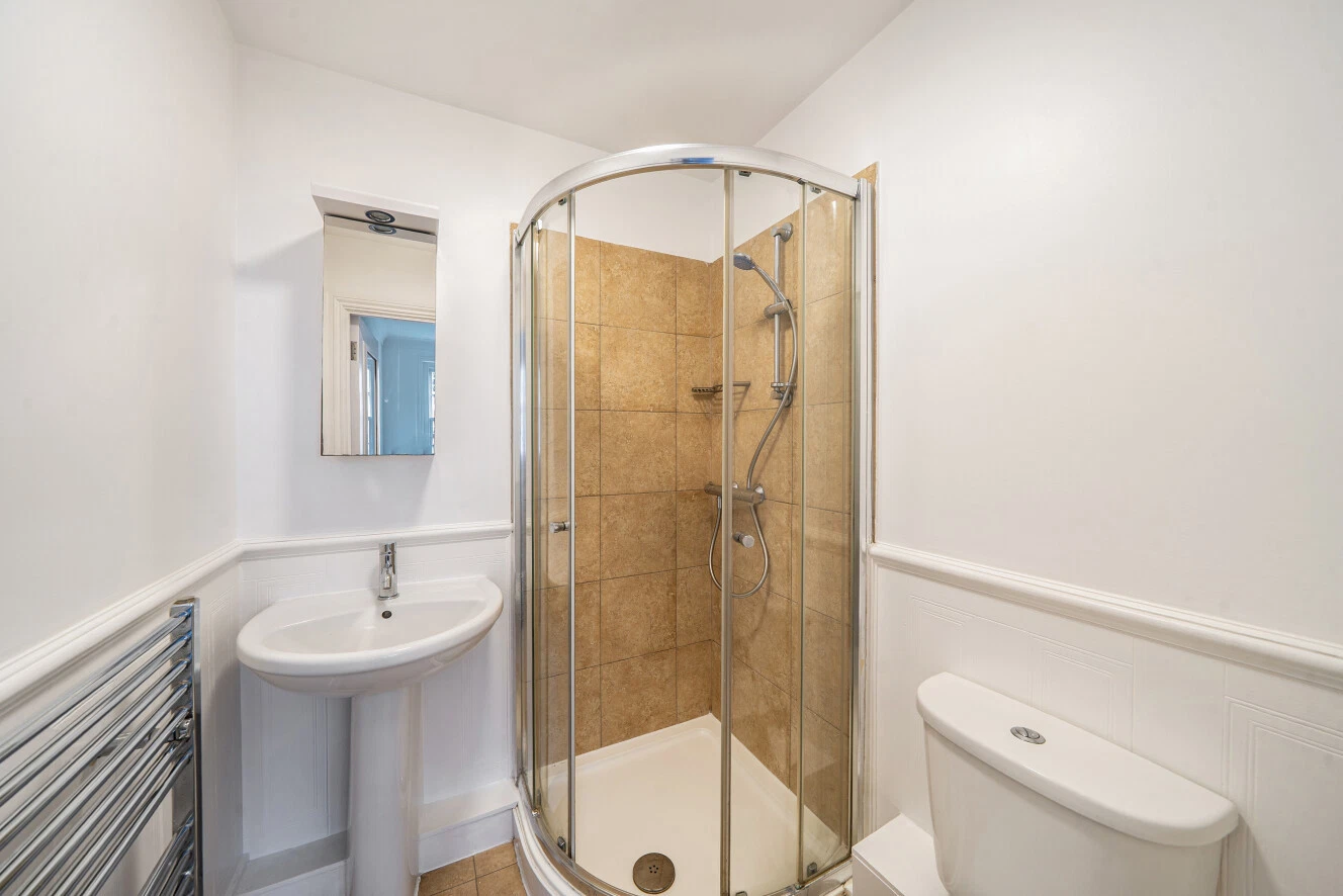 Fortis Green, London, N10 - image 9