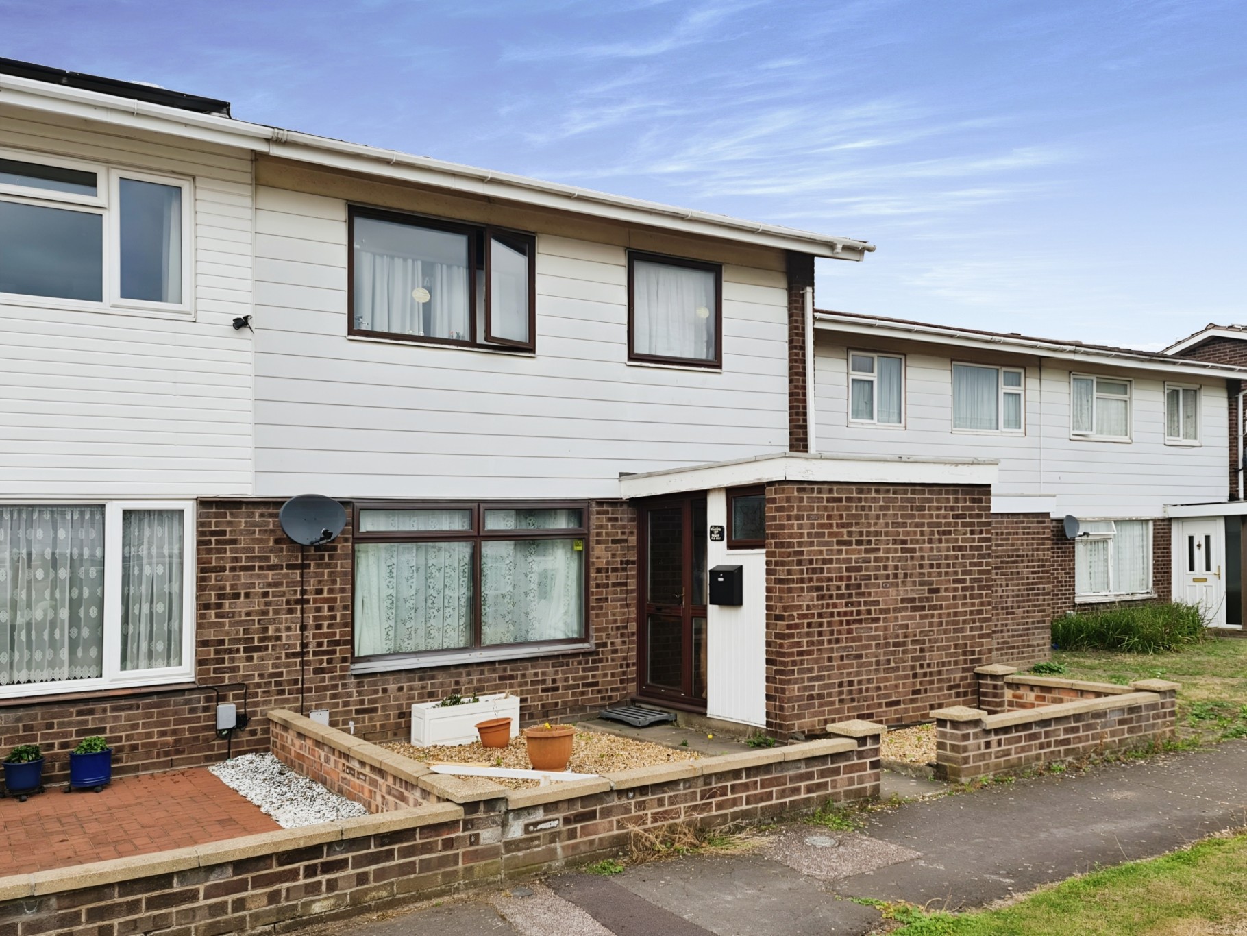 Boteler Gardens, Bedford, MK42 - image 1