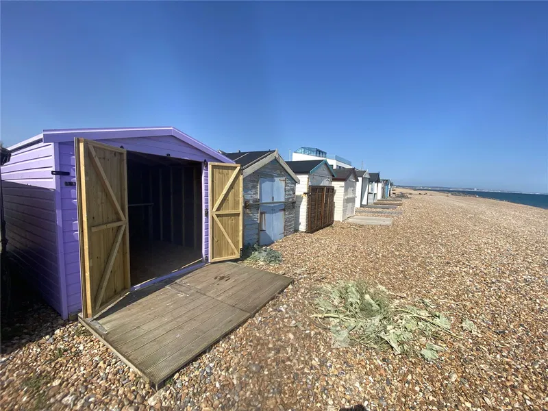Beach Green, Lancing, West Sussex, BN15 - image 2