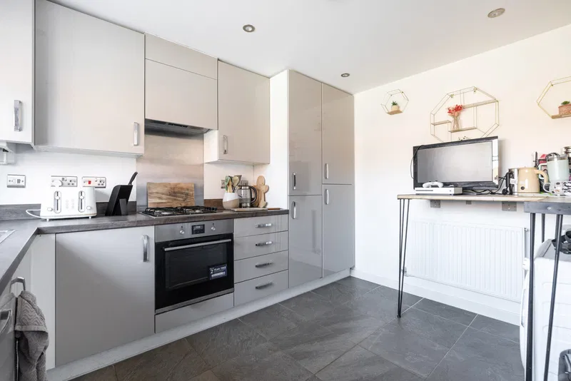 Acorn Close, Hellesdon - image 3