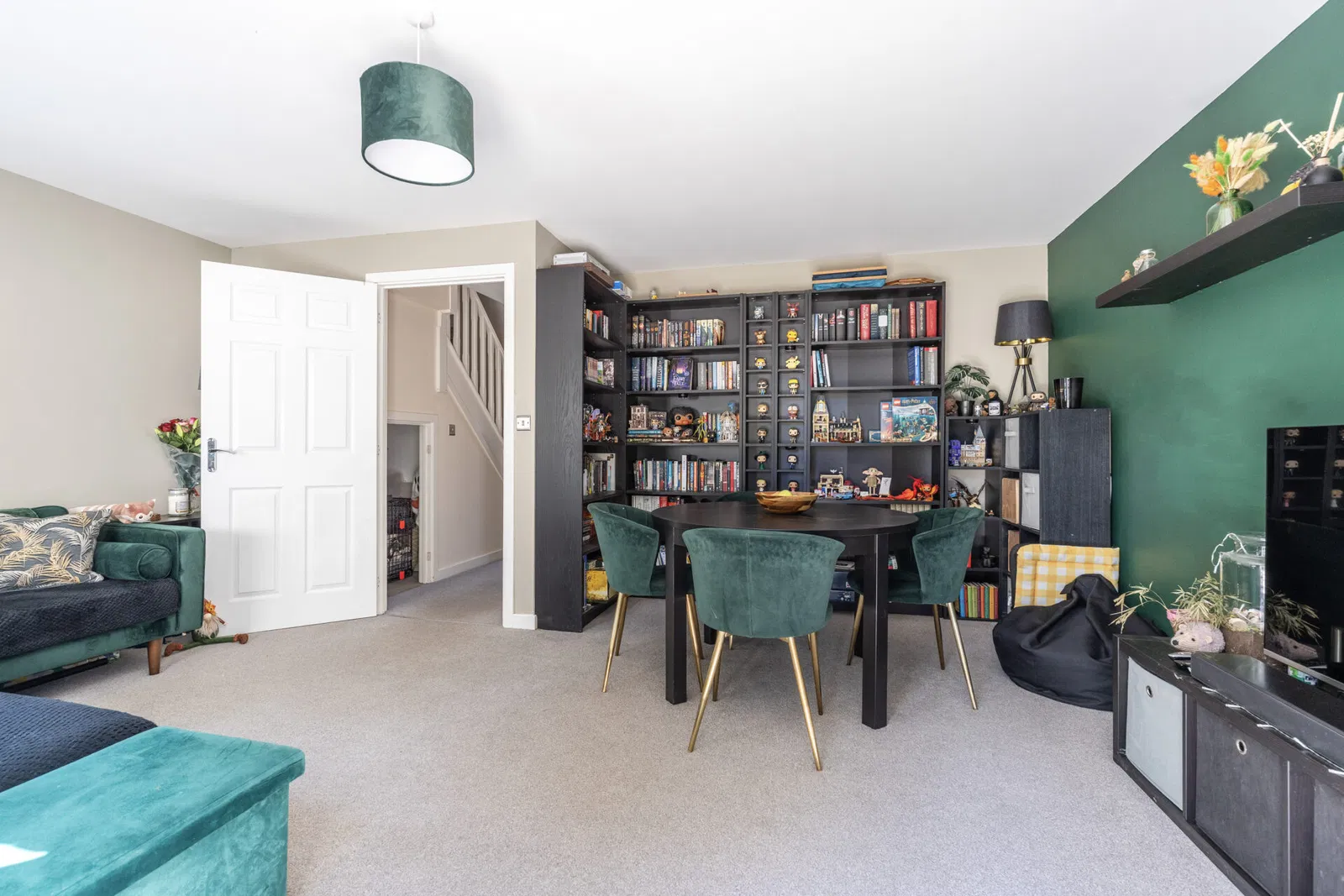 Acorn Close, Hellesdon - image 4