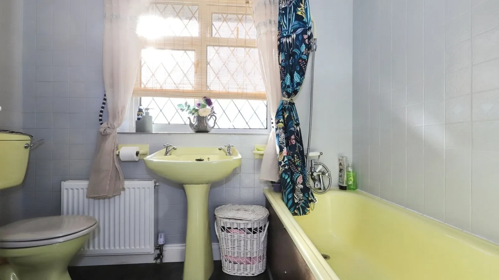 Spring Grove Crescent, Kidderminster, Worcestershire, DY11 - image 13
