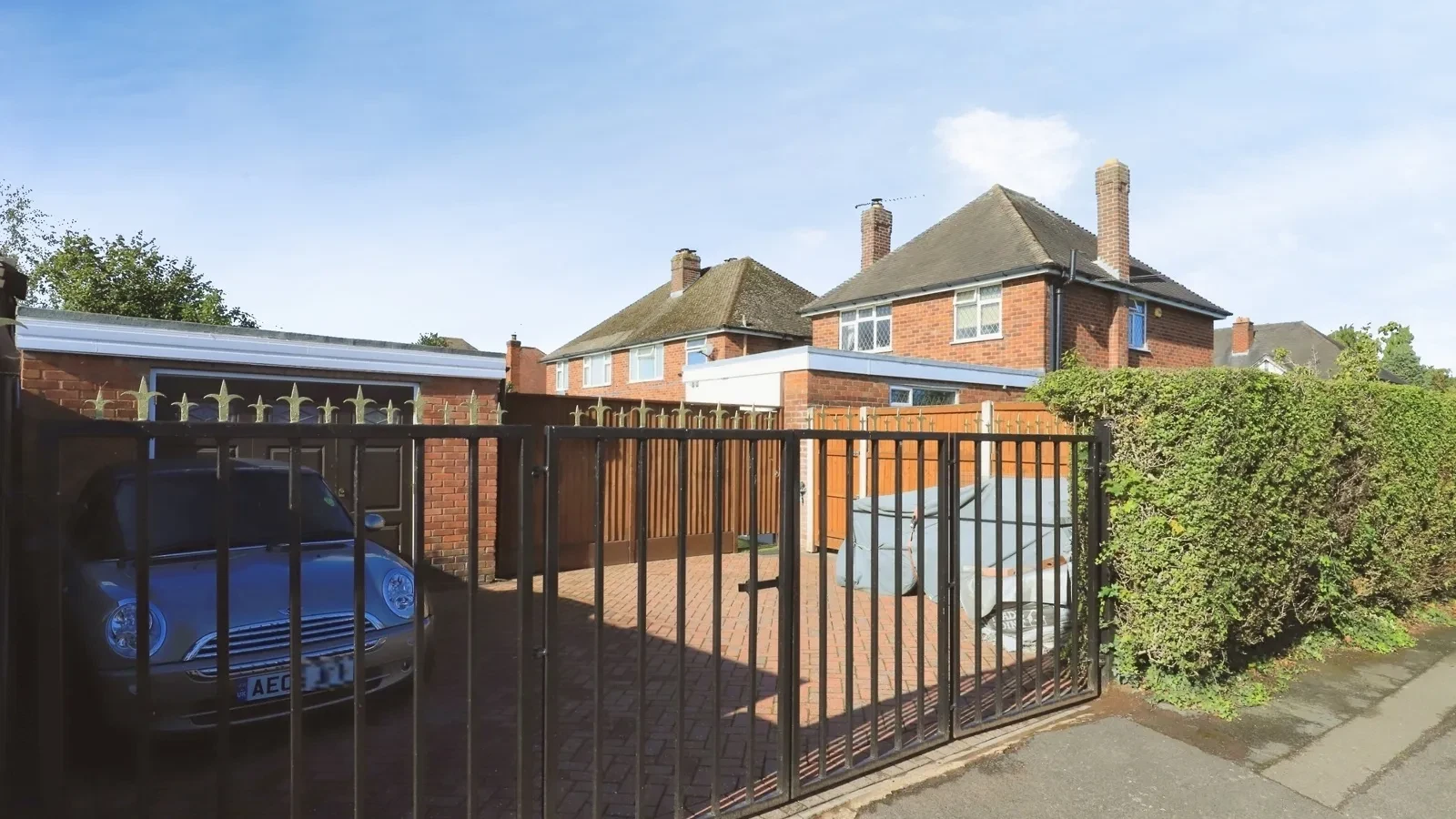 Spring Grove Crescent, Kidderminster, Worcestershire, DY11 - image 15