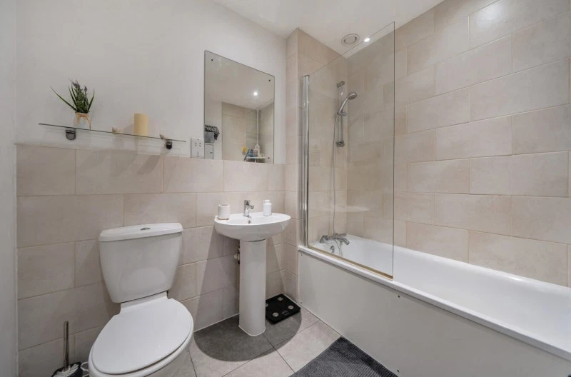 Blackheath, Kidbrooke, London - image 7