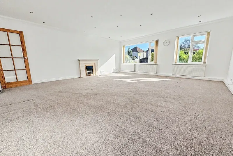 Tuckton Road, Bournemouth, Dorset, BH6 3HW - image 2
