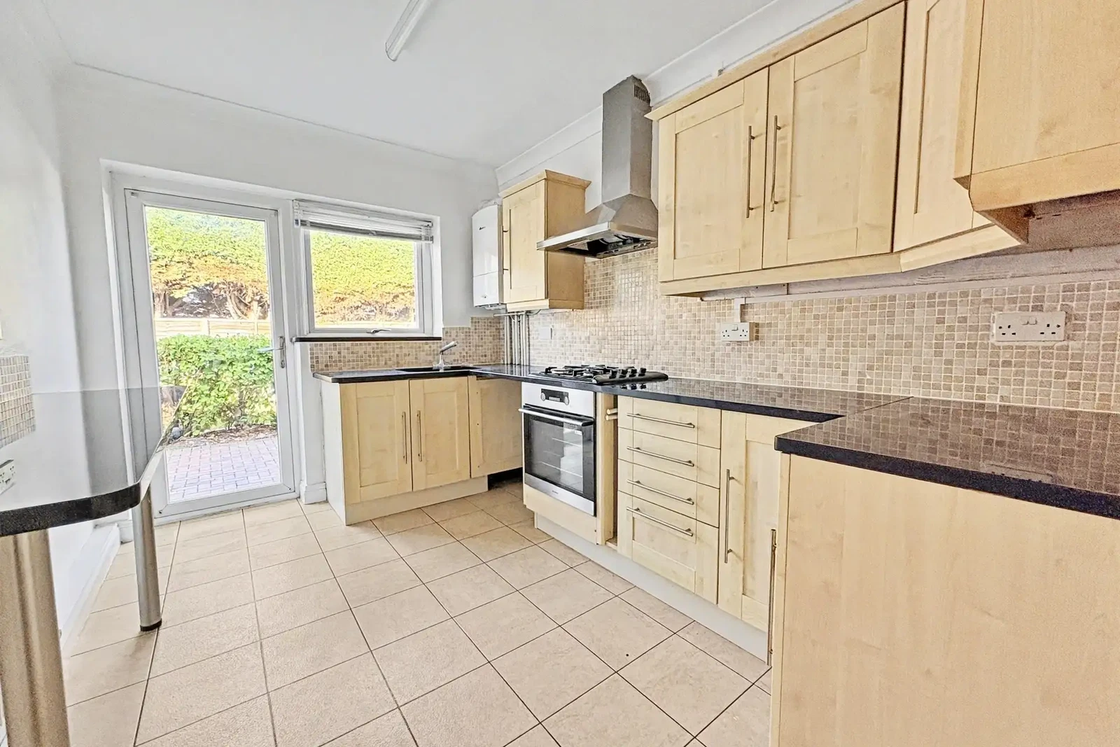 Tuckton Road, Bournemouth, Dorset, BH6 3HW - image 6