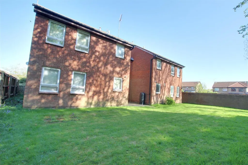 Mallard Close, Copandale Road, Beverley - image 1