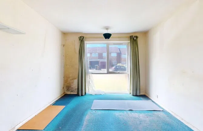 10 Phillips Close, Dartford, Kent, DA1 3HB - image 3