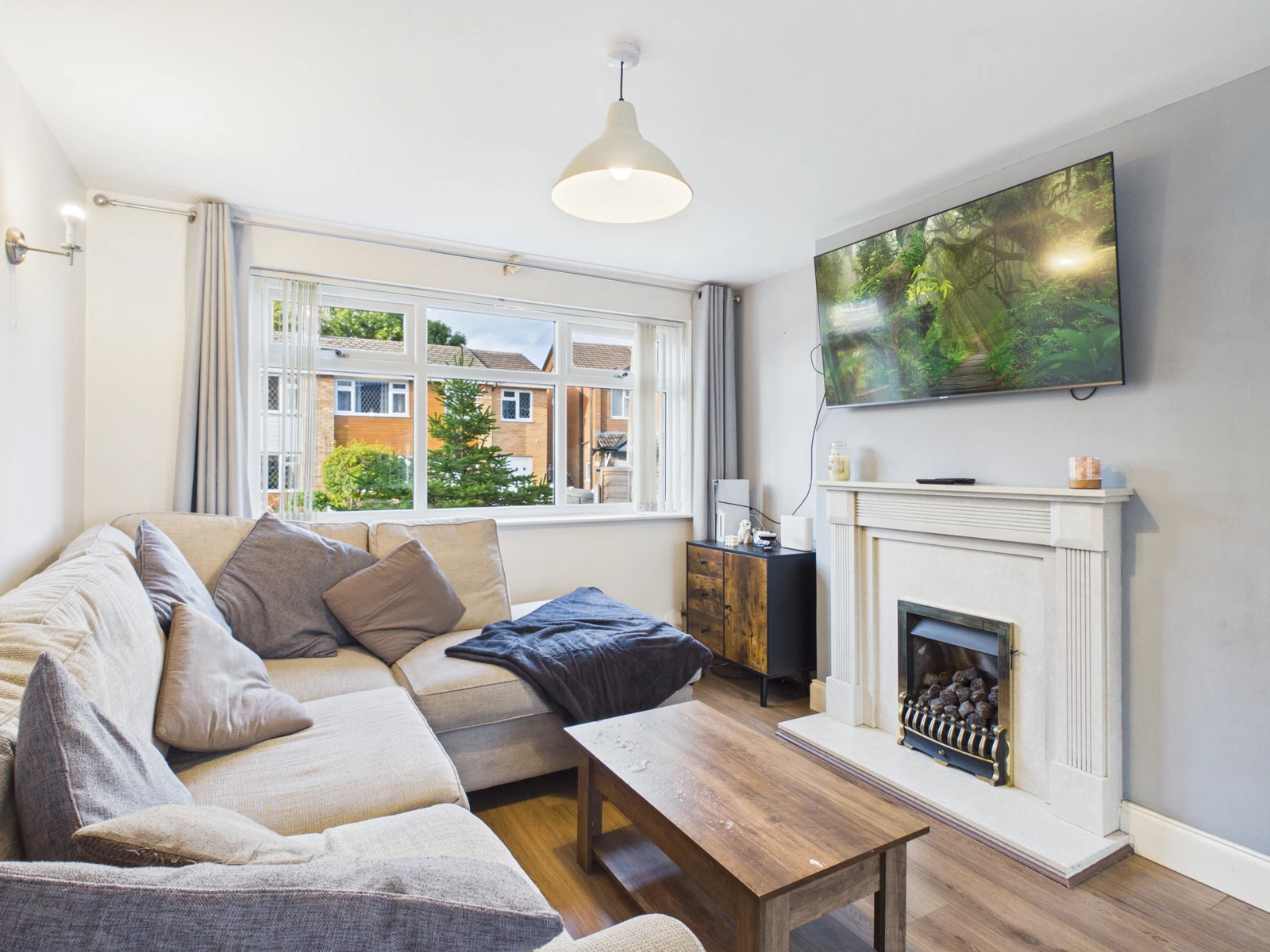 6, Collingwood Grove, Hartshill, Staffordshire, ST4 7PT - image 2