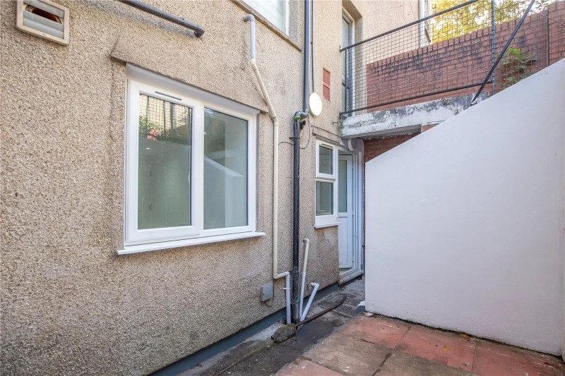 City Road, Bristol, BS2 8UL - image 12