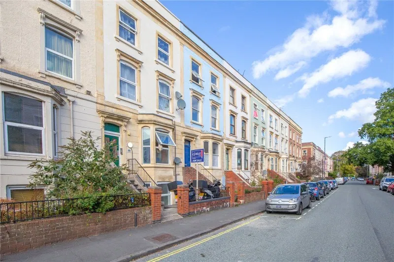 City Road, Bristol, BS2 8UL