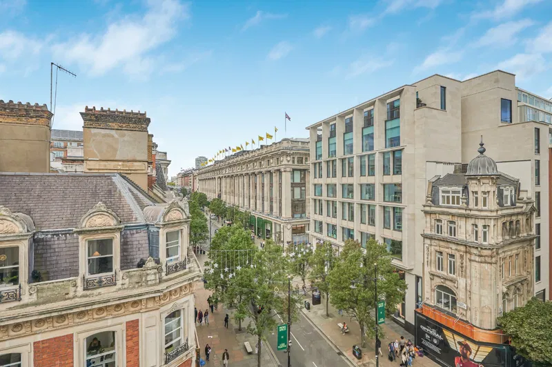 Fitzrovia house prices & property market 2026: median £1.8m, October ...