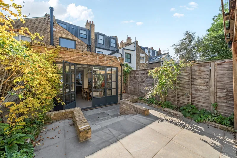Ferndale Road, Brixton, London, SW9 - image 3