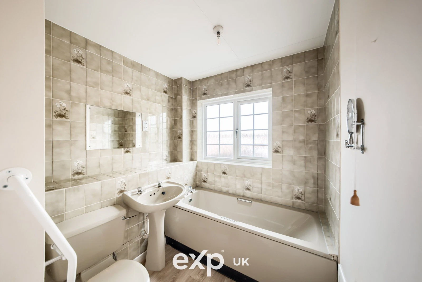 Alderdale Crescent, Elmdon, Solihull, B92 9QF - image 10