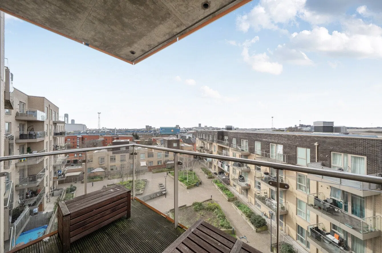 Winchelsea Road, London, NW10 8GZ - image 2