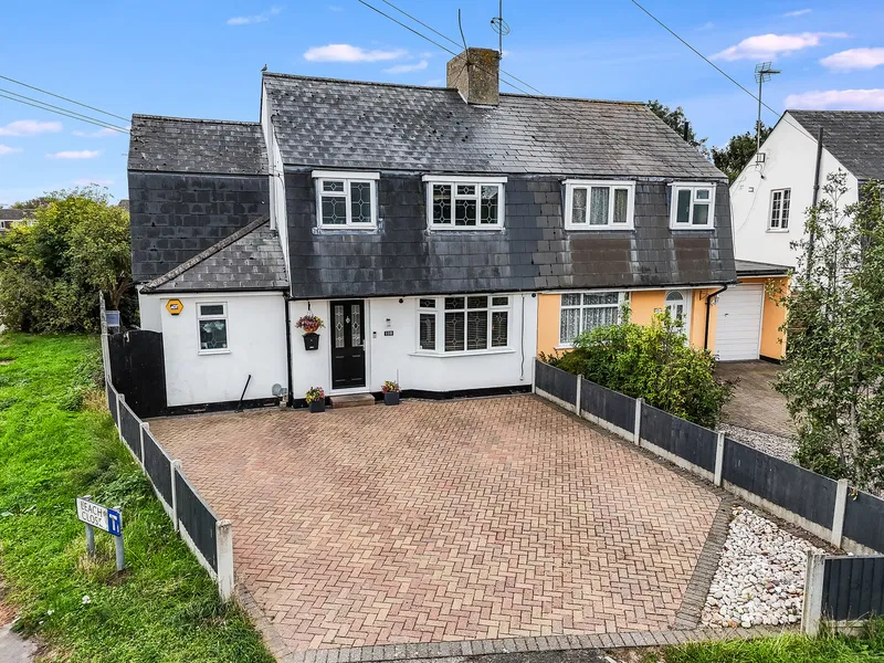 Baddow Hall Crescent, Great Baddow, Chelmsford
