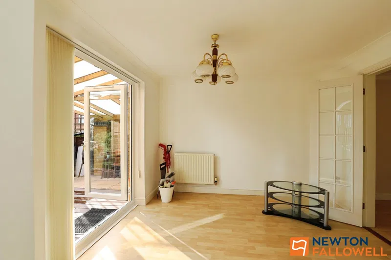 Lindisfarne Way, Grantham, NG31 - image 3