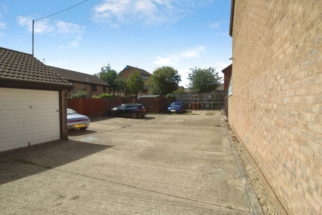 Stagshaw Drive, Peterborough, Cambridgeshire, PE2 8NG - image 10
