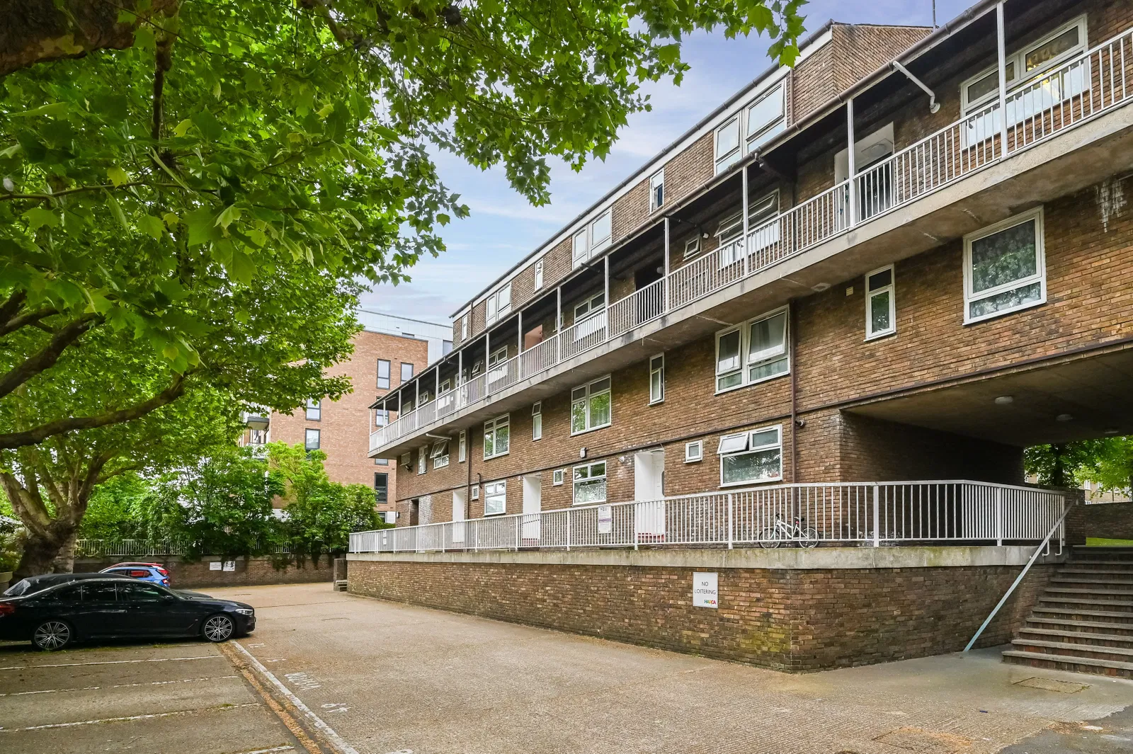 Hind Grove, London, E14 - image 1