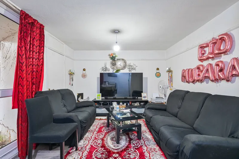 Hind Grove, London, E14 - image 2