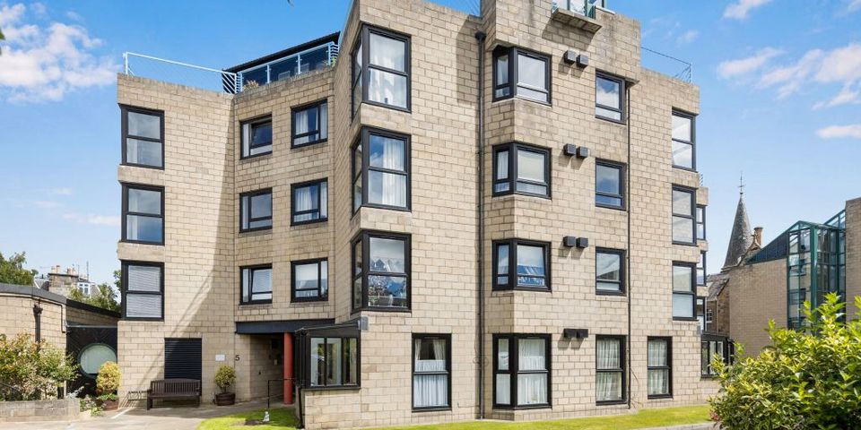5/3 Oswald Road, Grange, Edinburgh, EH9 2HE